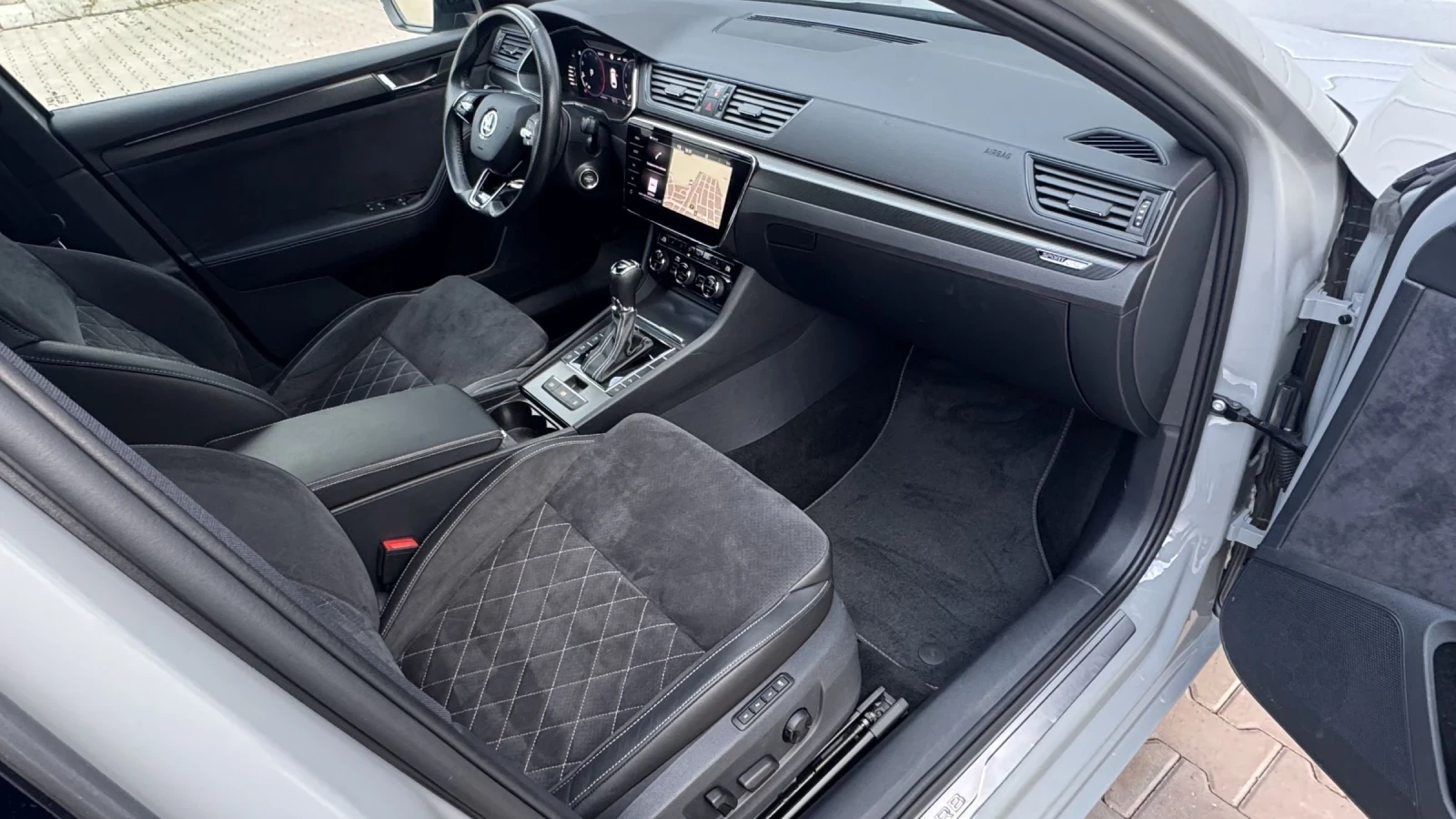 Skoda Superb SPORTLINE* Germany* , снимка 11 - Автомобили и джипове - 54383697