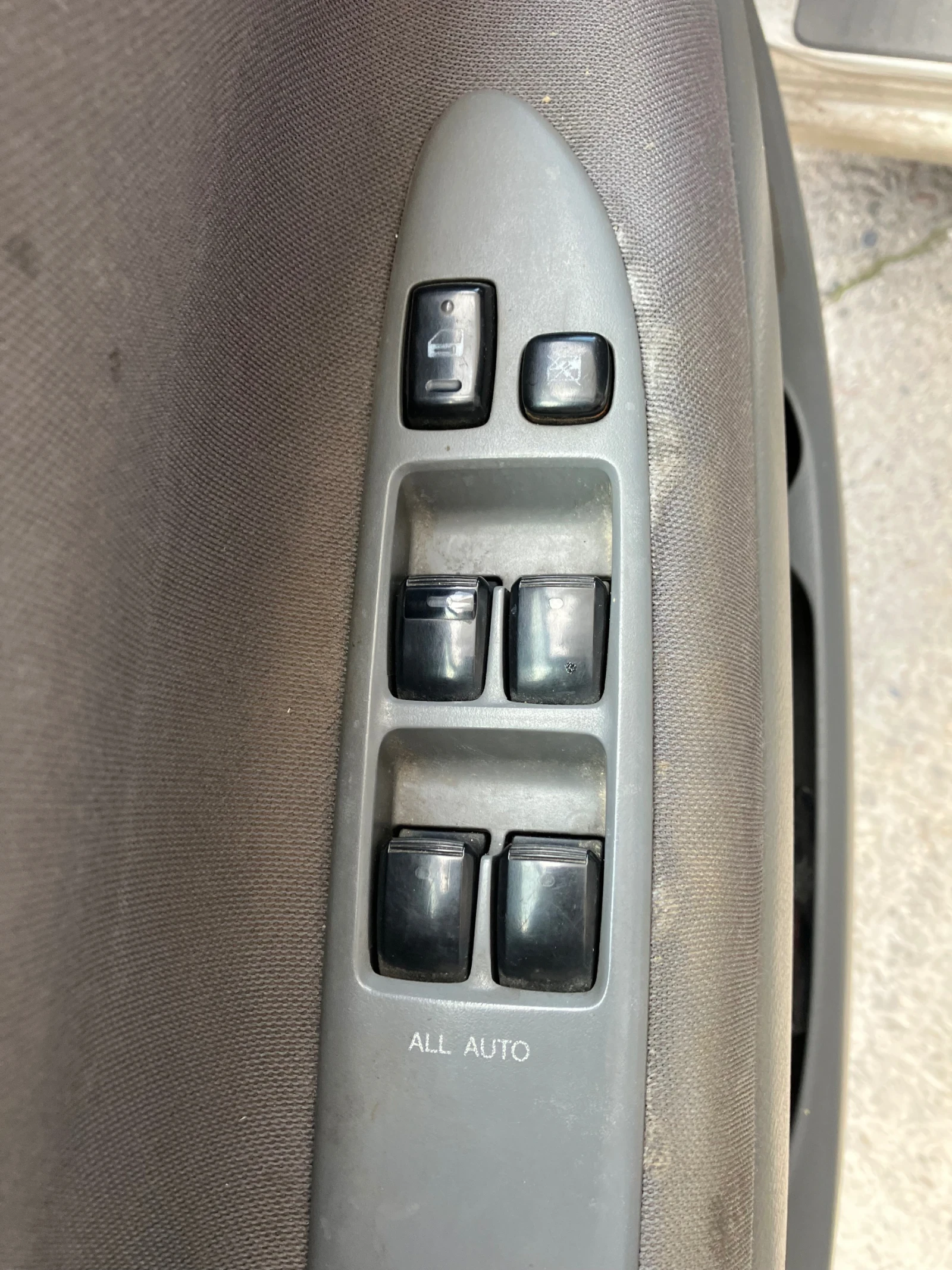 Toyota Avensis verso 2.0 D-4D | Mobile.bg � ����������� 13