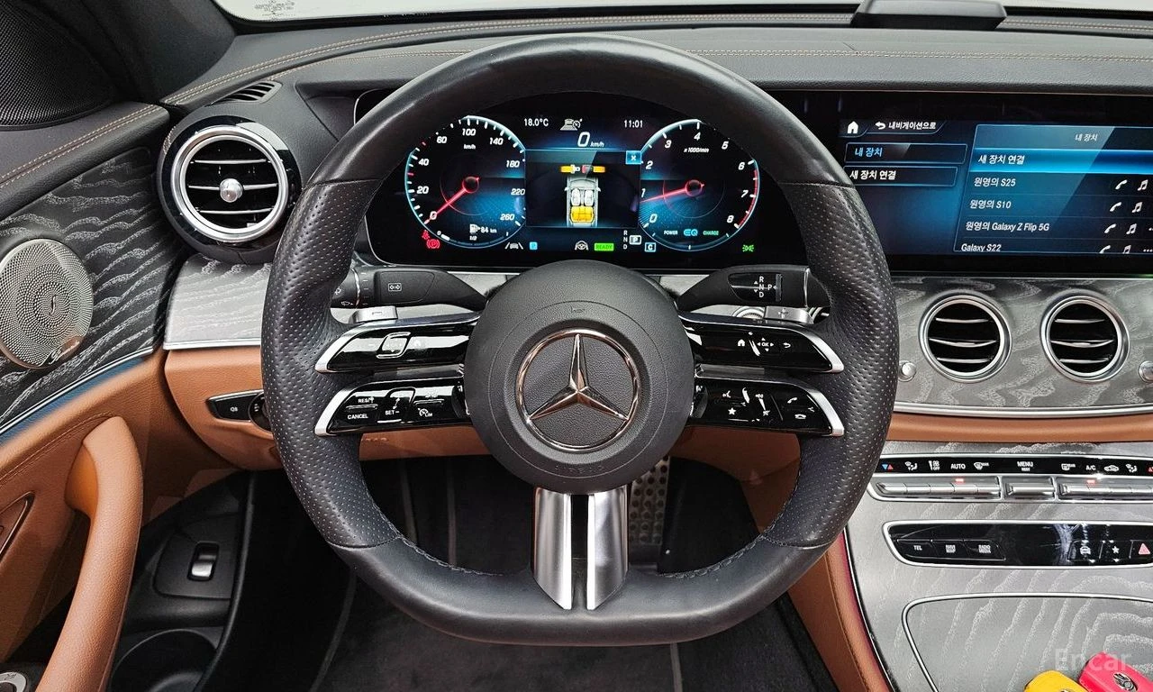 Mercedes-Benz C 300 4MATIC* AMG-LINE* BURMESTER* 360CAMERA* PANOROOF* , снимка 7 - Автомобили и джипове - 54611564