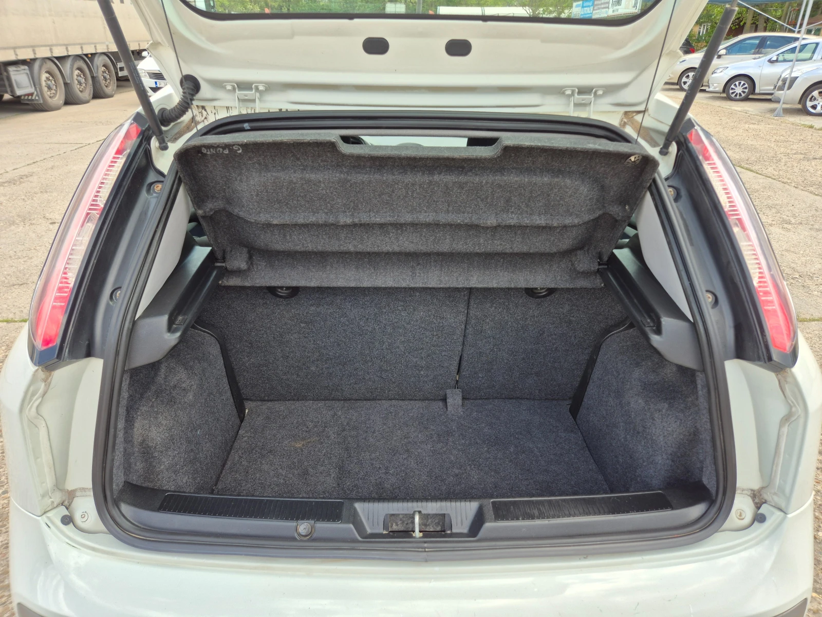 Fiat Punto 1.3Mjet-"EVO"-������ | Mobile.bg � ����������� 8