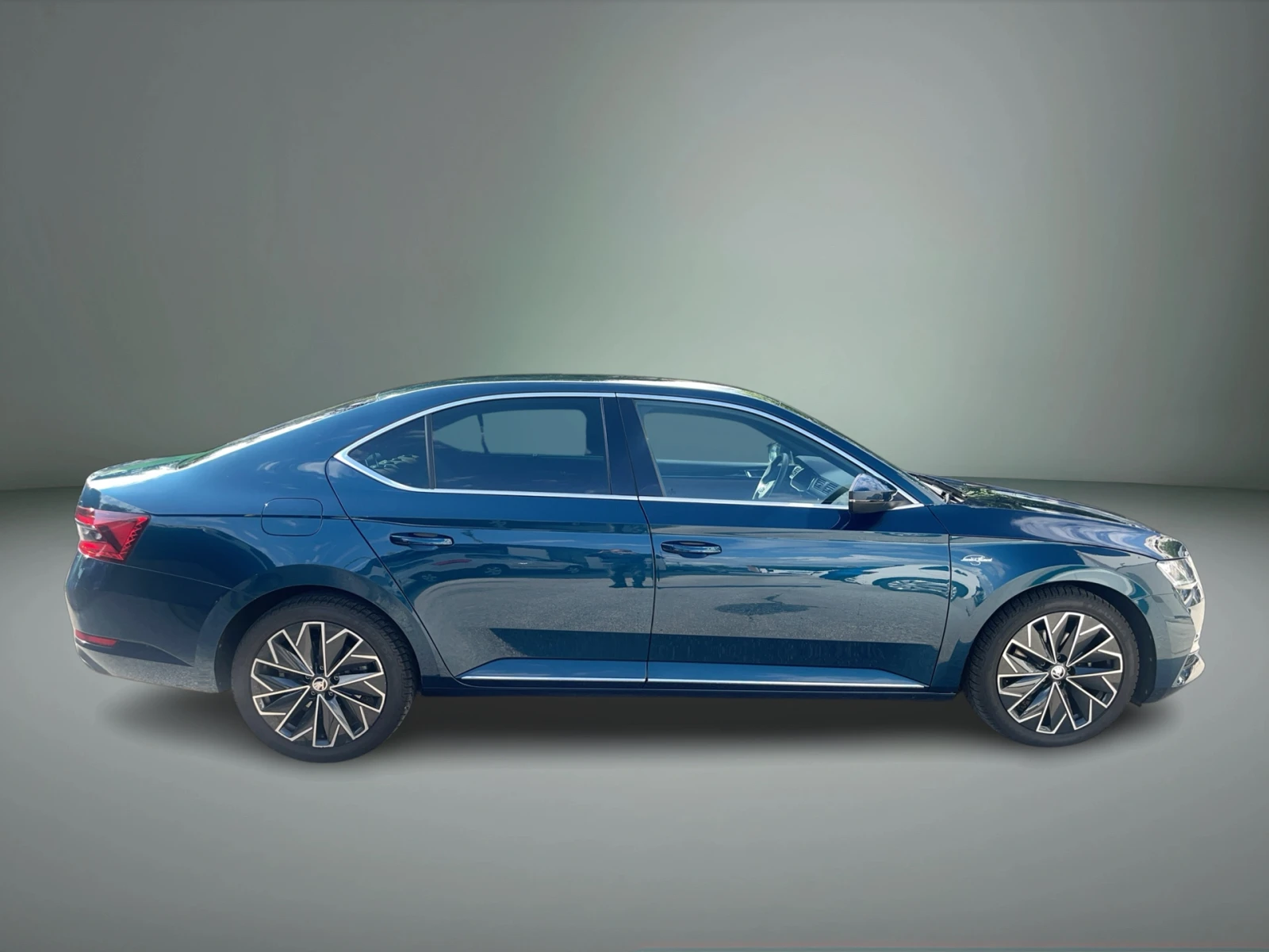Skoda Superb 2, 0 TDI 7DSG , снимка 6 - Автомобили и джипове - 54753247