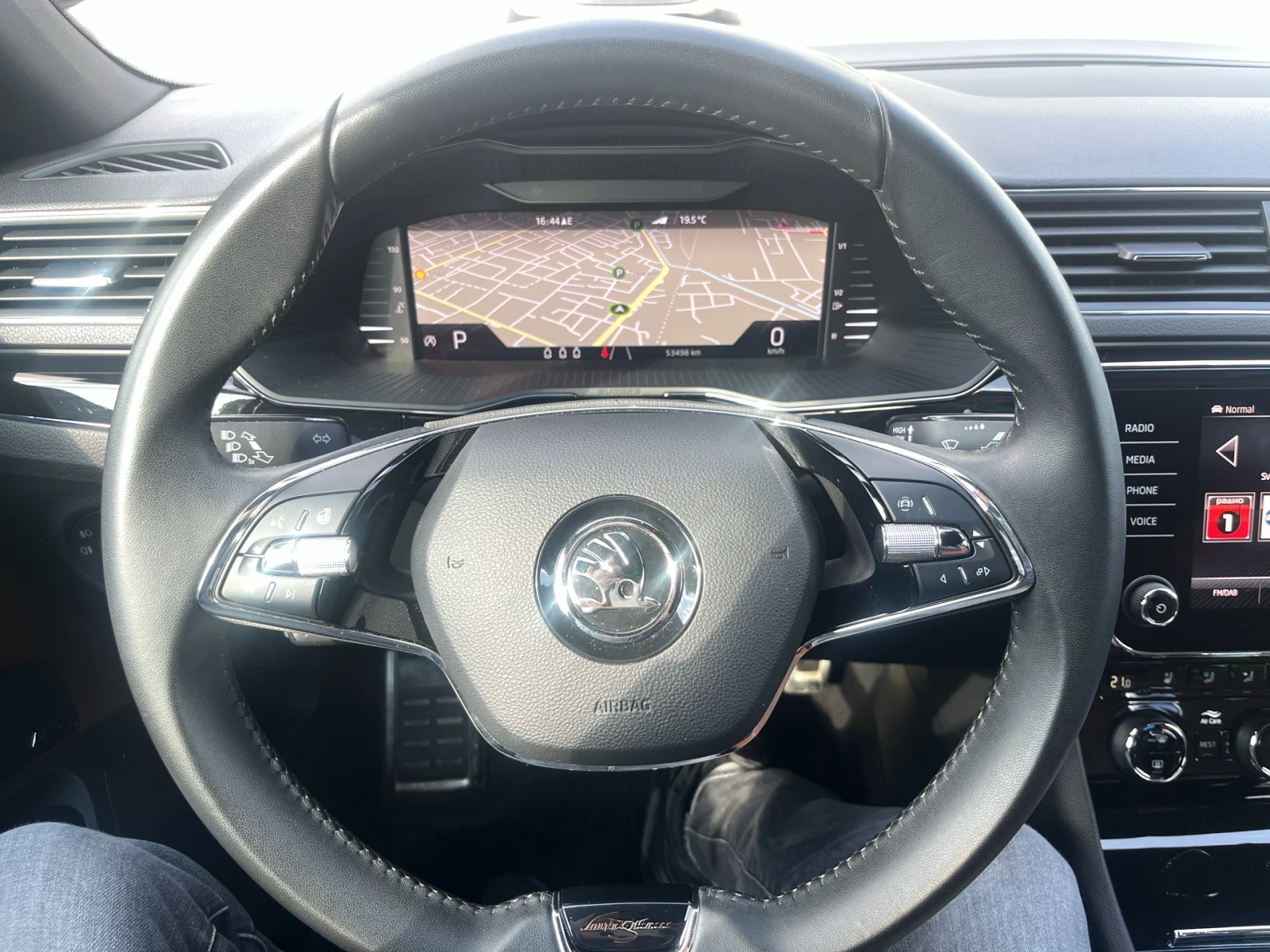 Skoda Superb 2, 0 TDI 7DSG , снимка 14 - Автомобили и джипове - 54753247