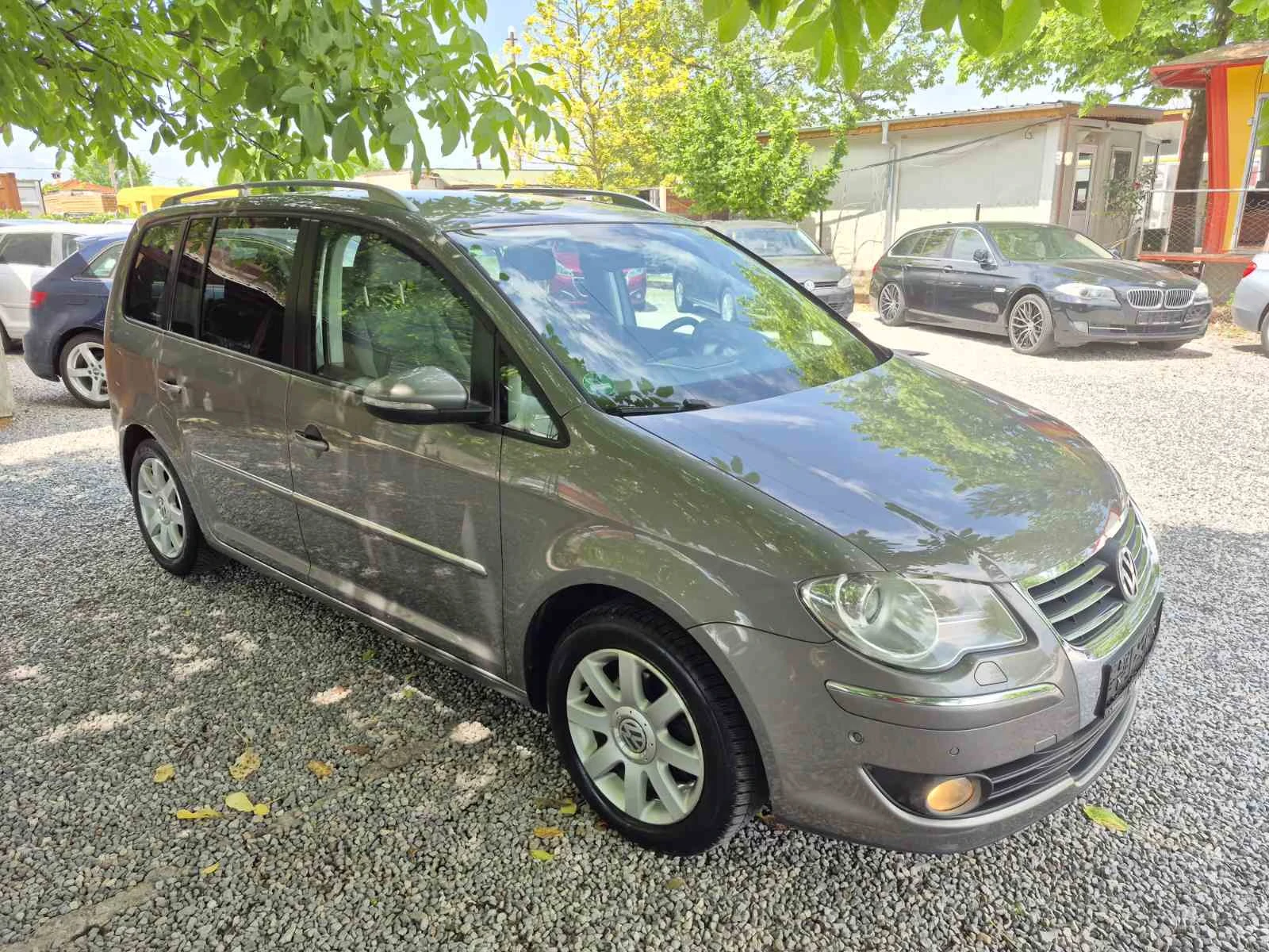 VW Touran 2.0TDI-140k.s-FULLL* * * , снимка 3 - Автомобили и джипове - 54763780