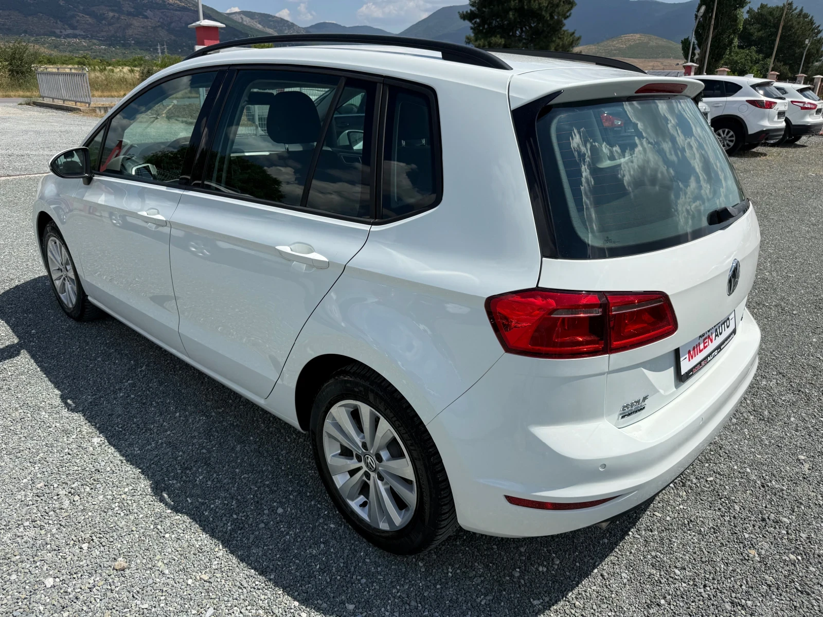 VW Sportsvan (KATO НОВА), снимка 8 - Автомобили и джипове - 55154702