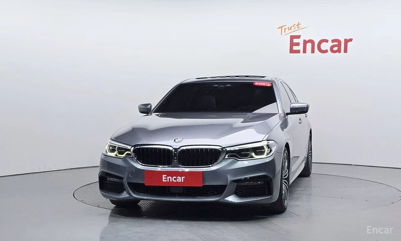BMW 530 ОБДУХВАНЕ * ПАНО * HEAD-UP * KEYLESS, снимка 4 - Автомобили и джипове - 55188515