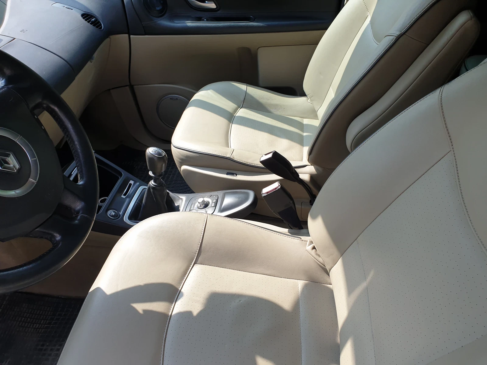 Renault Espace 2.0 DCI, снимка 8 - Автомобили и джипове - 55688781