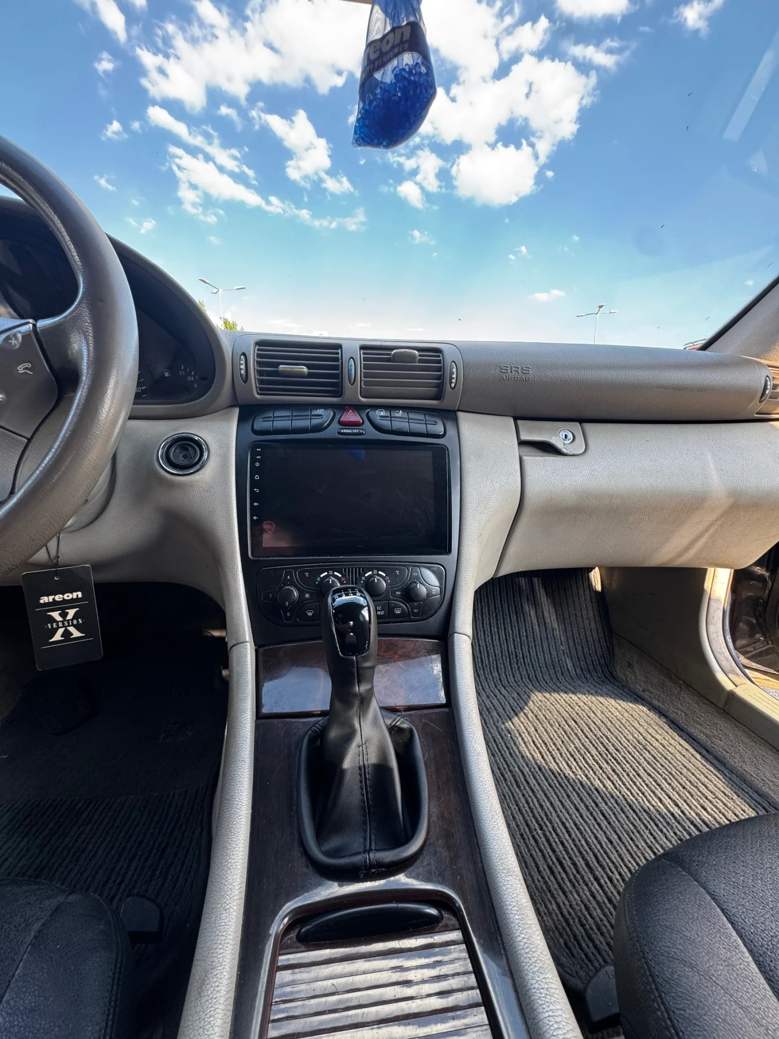 Mercedes-Benz C 200, снимка 3 - Автомобили и джипове - 56131847