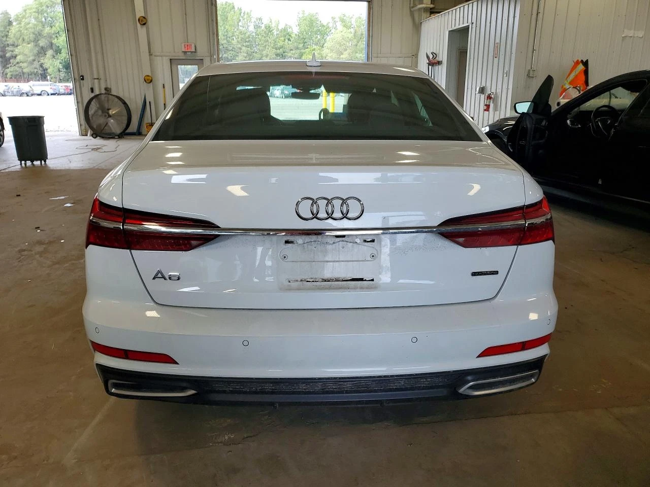Audi A6 3.0l Premium Plus, снимка 6 - Автомобили и джипове - 56224157