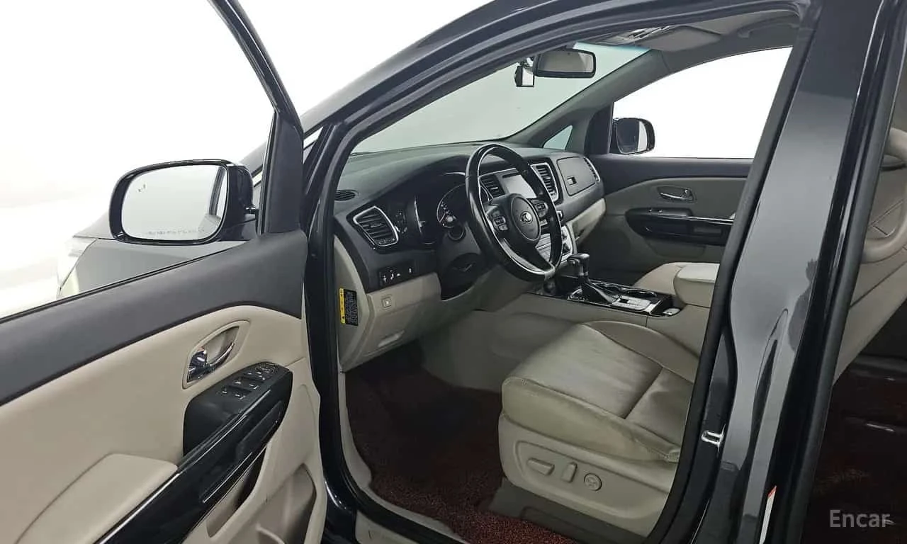 Kia Carnival * 9 Seater Prestige * ����������*  | Mobile.bg � ����������� 10