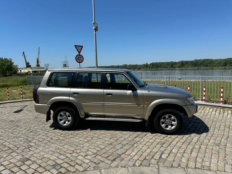 Nissan Patrol, снимка 6 - Автомобили и джипове - 50814380