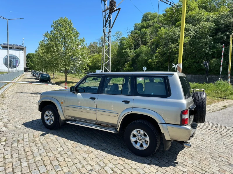 Nissan Patrol, снимка 2 - Автомобили и джипове - 50814380