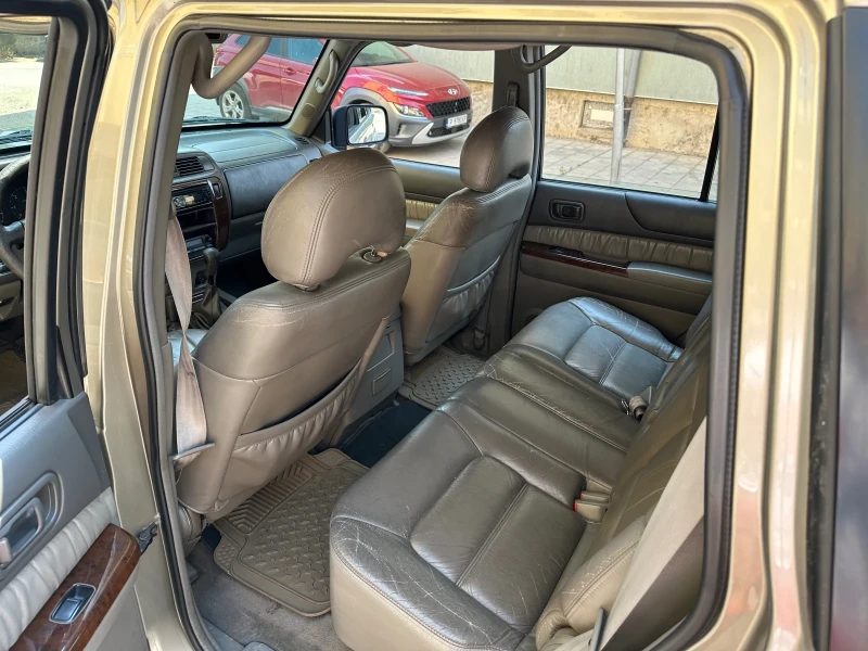 Nissan Patrol, снимка 10 - Автомобили и джипове - 50814380