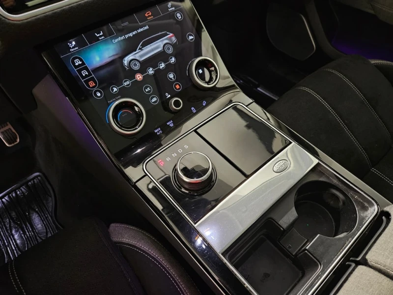 Land Rover Range Rover Velar * R DYNAMIC SE * CARFAX * ЦЕНА ДО БГ, снимка 12 - Автомобили и джипове - 53340752