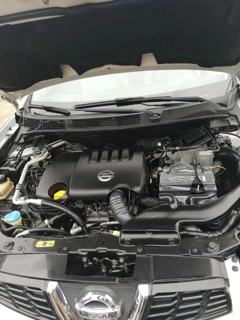 Nissan Qashqai 2.0CDTI 150к.с УНИКАТ, КОЖА, ПАНОРАМА, КАМЕРА , снимка 9 - Автомобили и джипове - 53477887