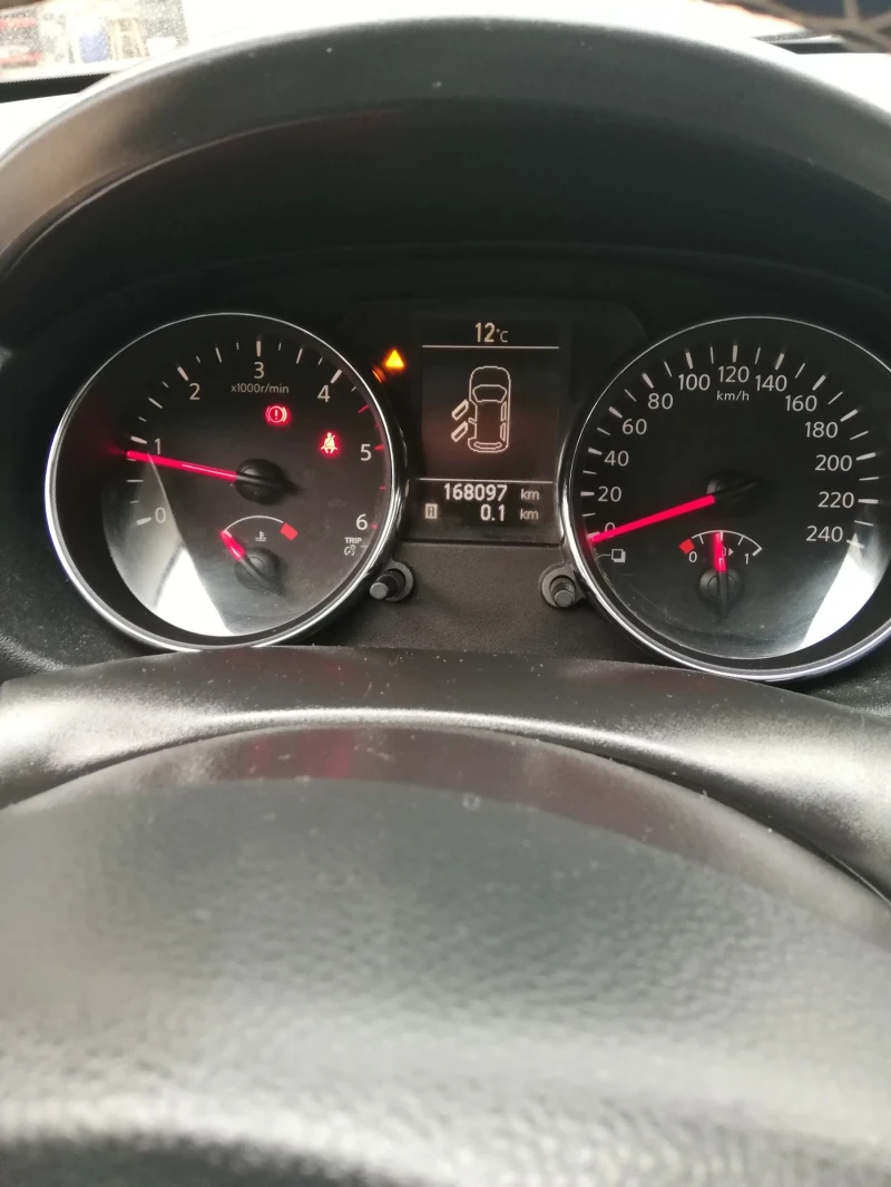 Nissan Qashqai 2.0CDTI 150к.с УНИКАТ, КОЖА, ПАНОРАМА, КАМЕРА , снимка 12 - Автомобили и джипове - 53477887