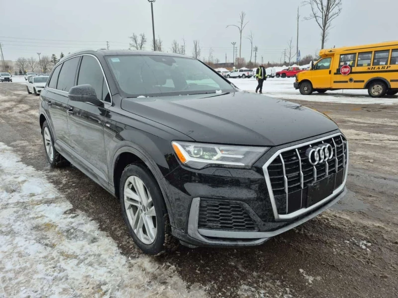 Audi Q7 * KOMFORT * Pano * 2 Ключа * Подгреви * Carfax, снимка 2 - Автомобили и джипове - 53529649