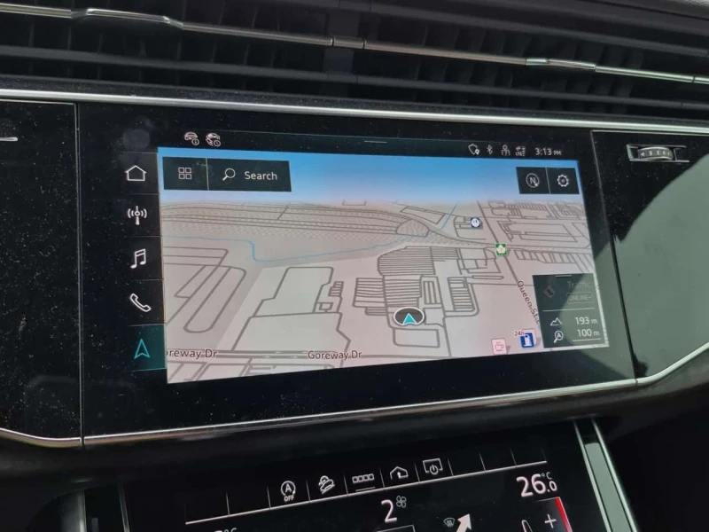 Audi Q7 * KOMFORT * Pano * 2 Ключа * Подгреви * Carfax, снимка 10 - Автомобили и джипове - 53529649