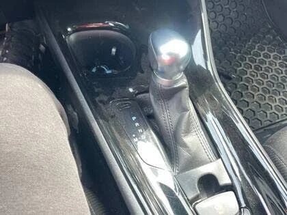 Toyota C-HR XLE* АвтоКредит* (ЦЕНА ДО БГ), снимка 12 - Автомобили и джипове - 54148683