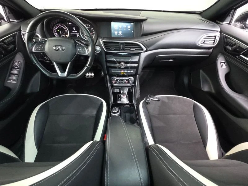 Infiniti Q30 2.0 Automatic ПОДГРЕВ* ПАНОРАМА* КАМЕРА, снимка 7 - Автомобили и джипове - 55980769