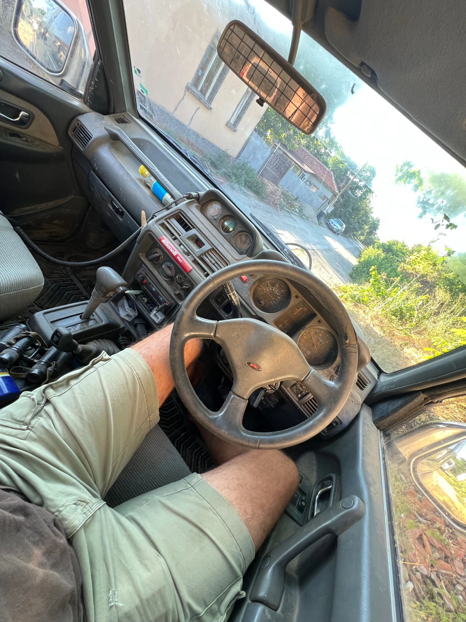 Mitsubishi Pajero 2.5 - изображение 8