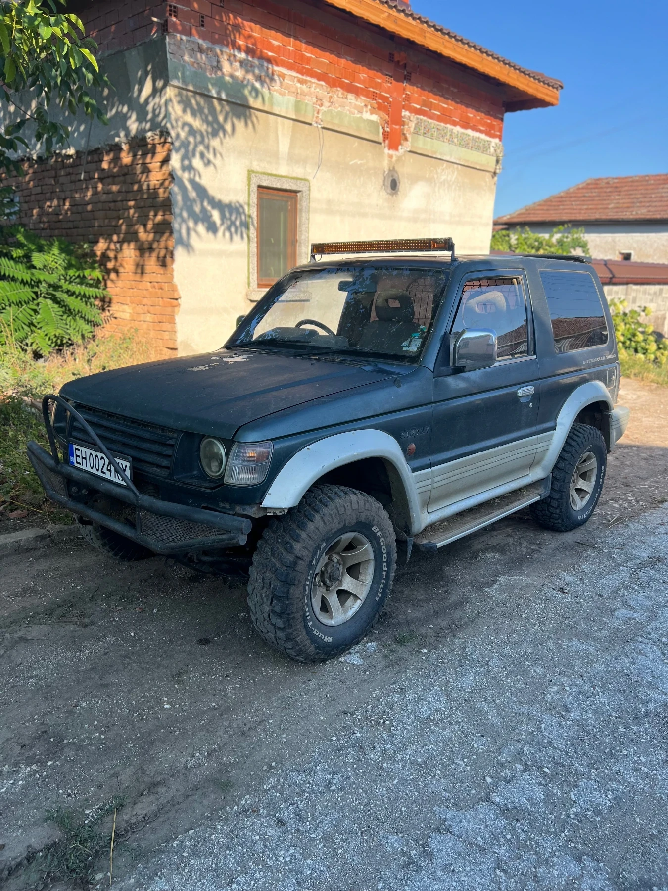 Mitsubishi Pajero 2.5 - изображение 3