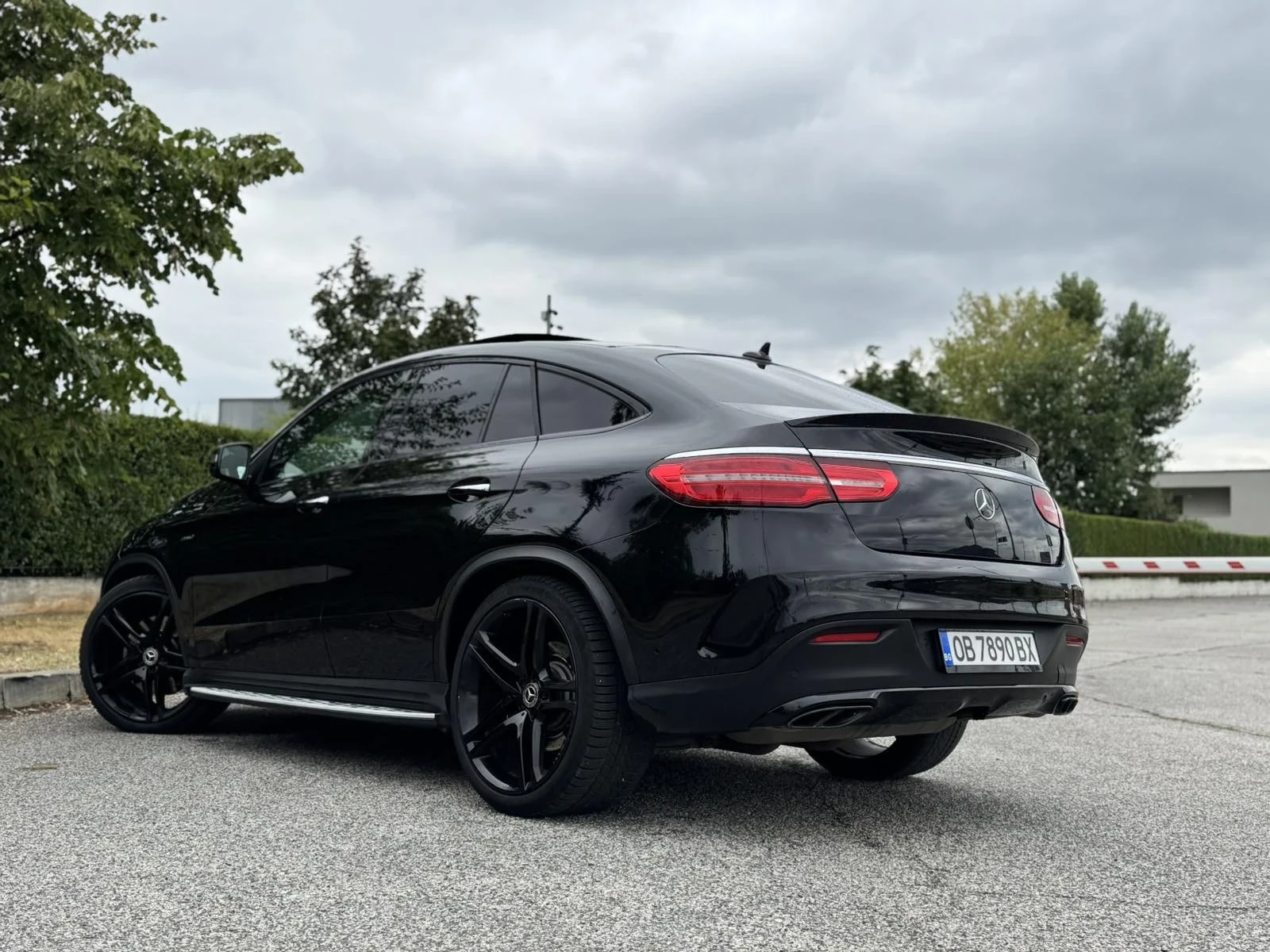 Mercedes-Benz GLE 450 AMG CARBON* 3xTV* SOFT-CLOSE*  - изображение 4