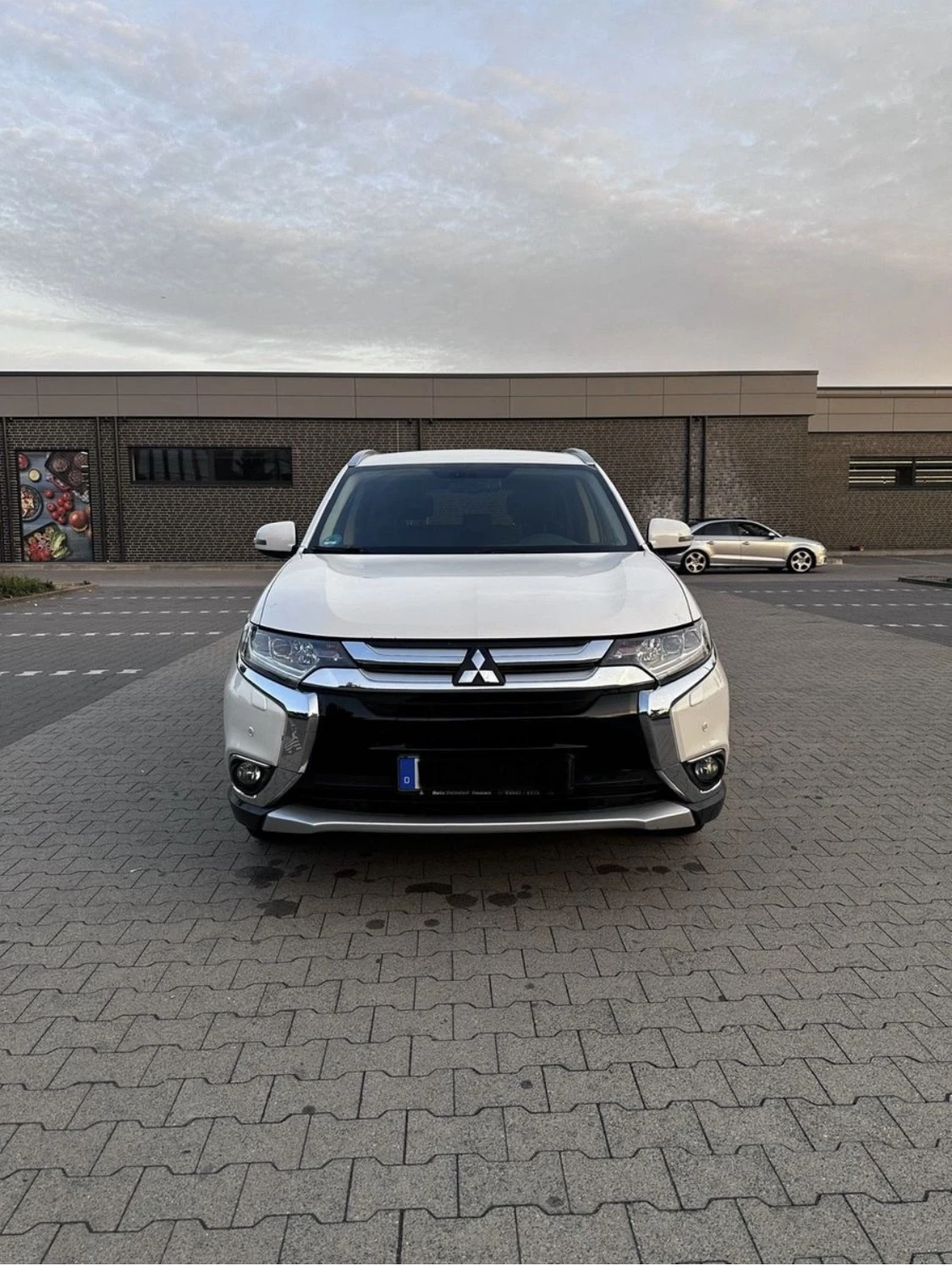 Mitsubishi Outlander 4WD - изображение 2