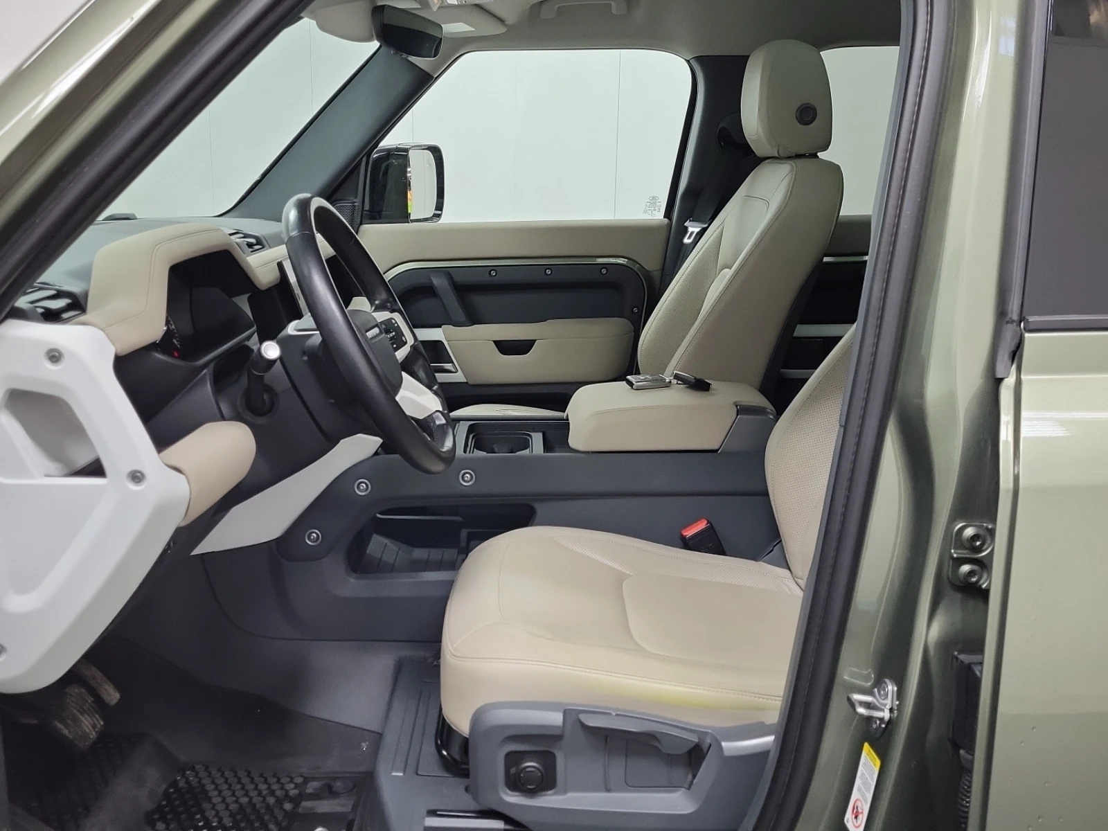 Land Rover Defender 110 S AWD - изображение 9