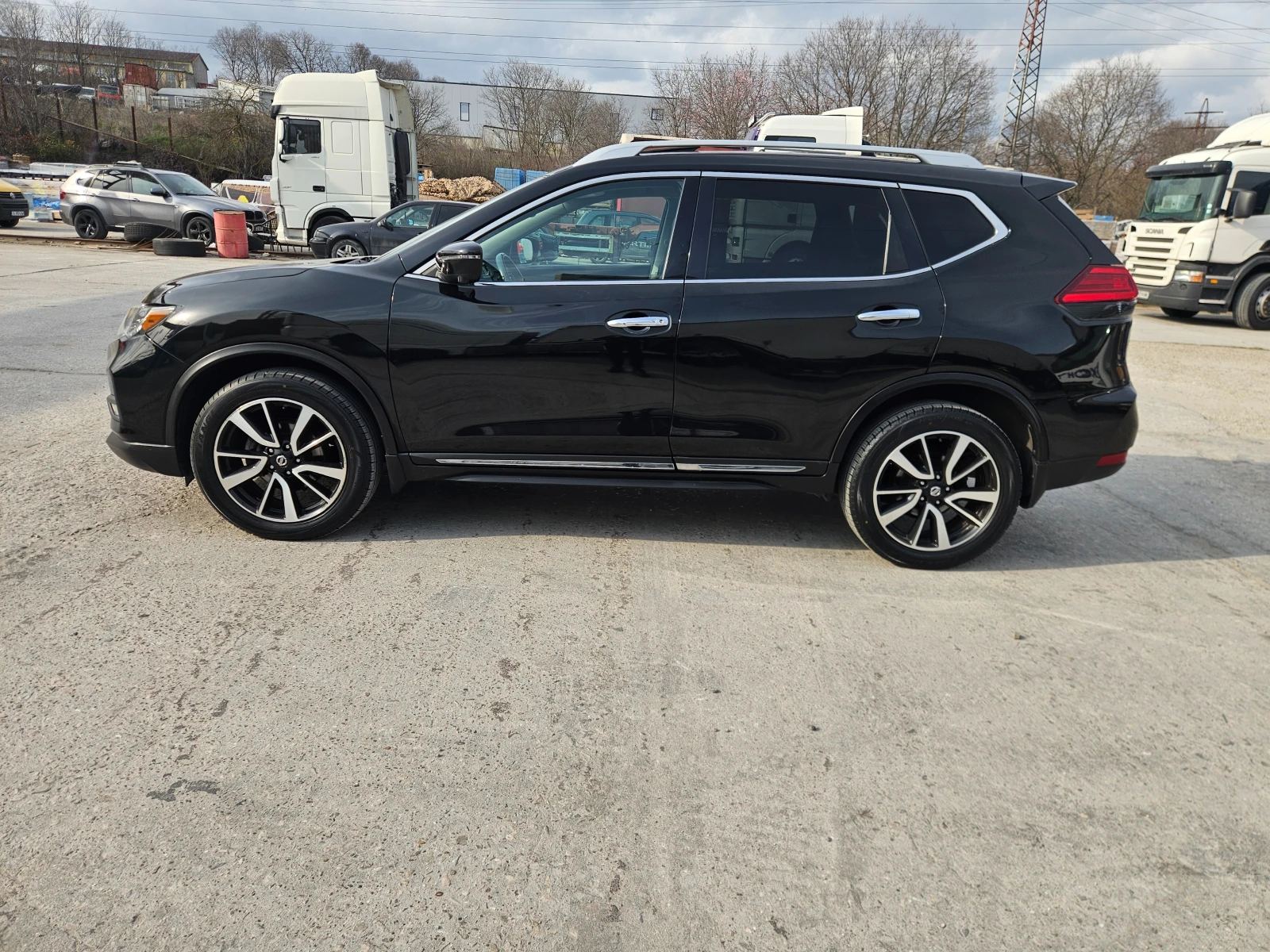 Nissan Rogue 2.5 4x4, снимка 7 - Автомобили и джипове - 53934330