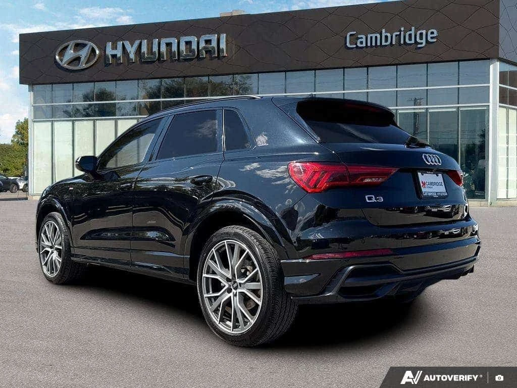 Audi Q3 S Line quattro Premium Plus  CARFAX, снимка 3 - Автомобили и джипове - 53985334