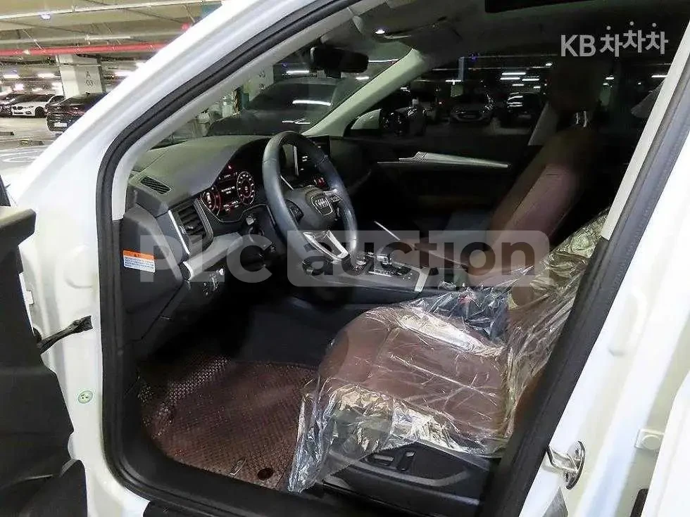Audi Q5 40TDI QUATTRO| CAM| HUD| PANO| ВКЛ.ТЕХНОТЕСТ, снимка 5 - Автомобили и джипове - 54595996