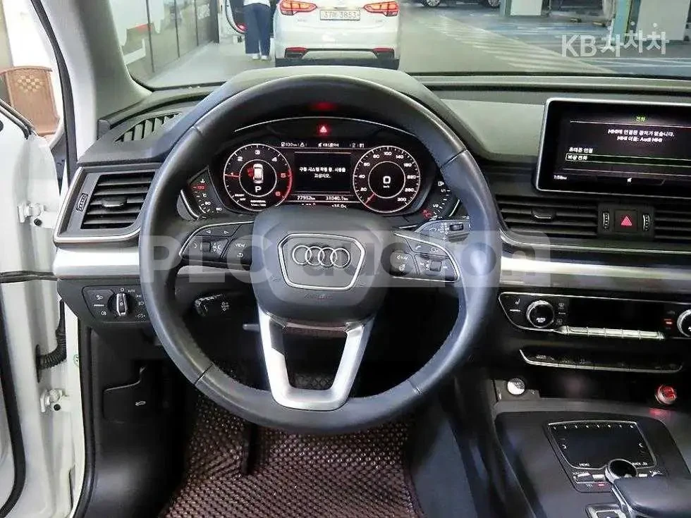 Audi Q5 40TDI QUATTRO| CAM| HUD| PANO| ВКЛ.ТЕХНОТЕСТ, снимка 6 - Автомобили и джипове - 54595996