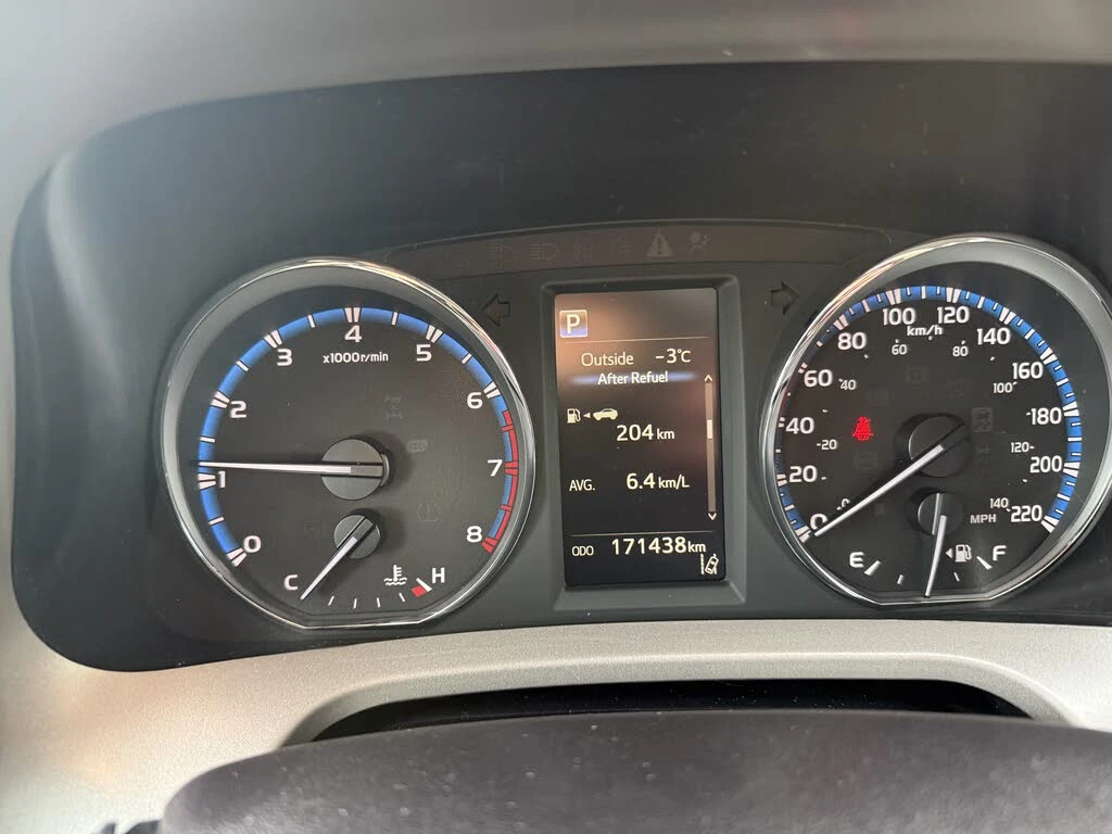 Toyota Rav4 LE AWD, снимка 10 - Автомобили и джипове - 54711669