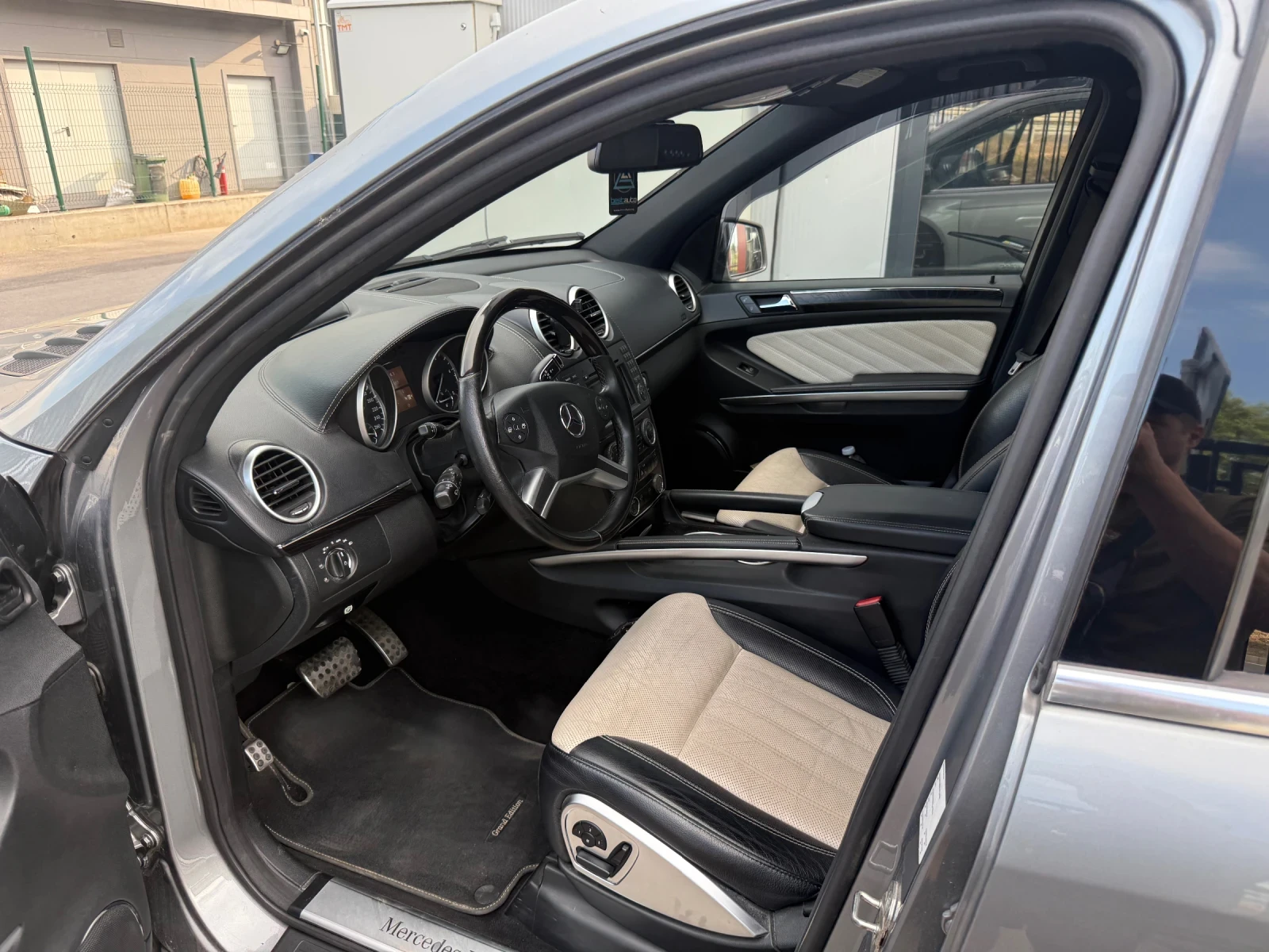 Mercedes-Benz GL 350 AMG GRAND EDITION, снимка 7 - Автомобили и джипове - 54899092