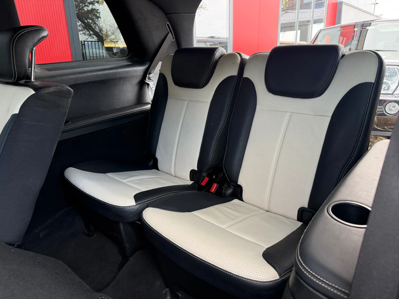 Mercedes-Benz GL 350 AMG GRAND EDITION, снимка 9 - Автомобили и джипове - 54899092