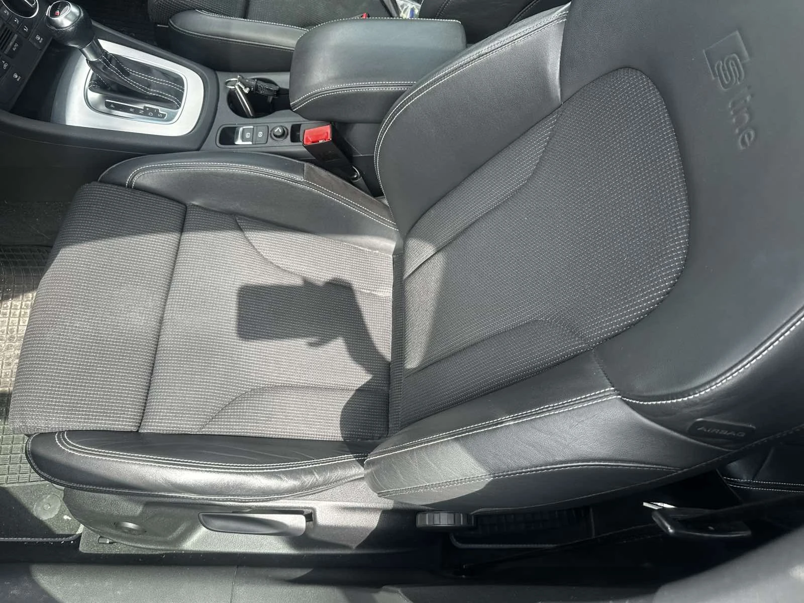 Audi Q3 2.0TDI S-line Quattro, снимка 8 - Автомобили и джипове - 55376738