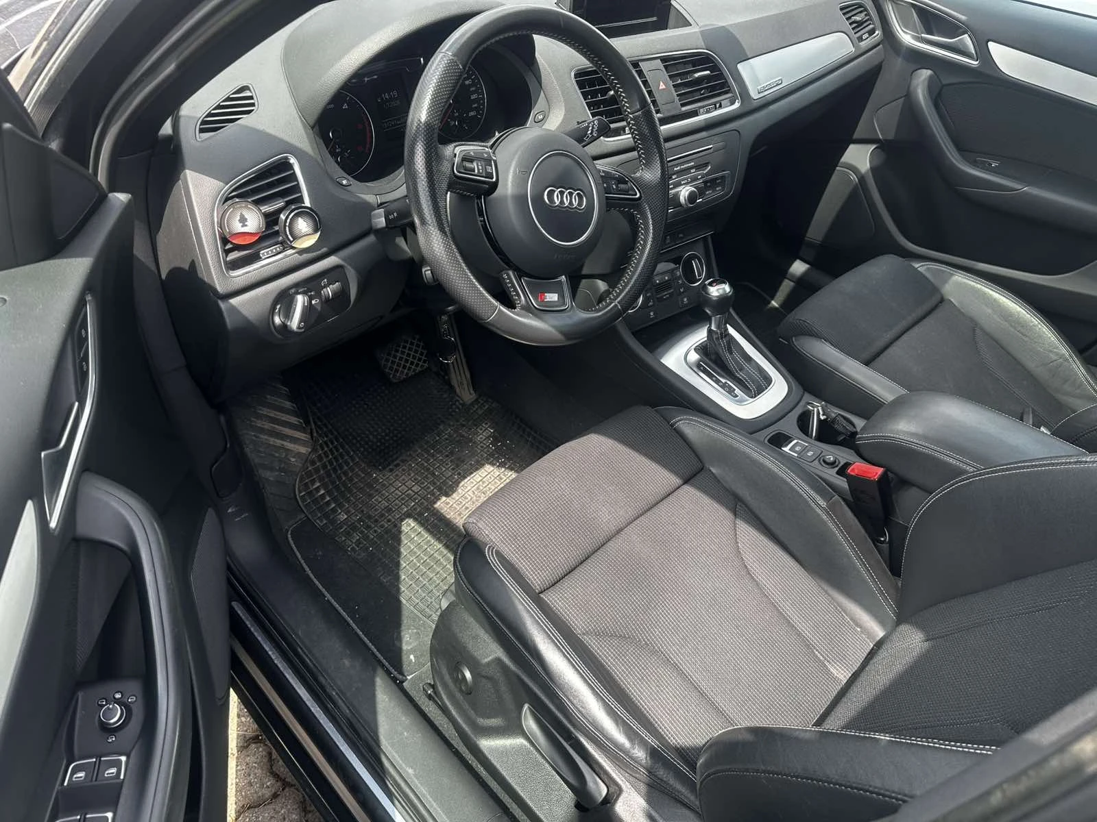 Audi Q3 2.0TDI S-line Quattro, снимка 7 - Автомобили и джипове - 55376738