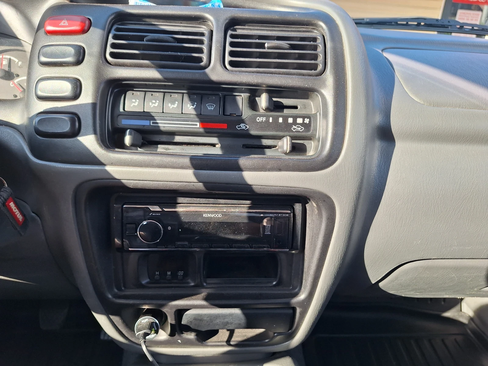 Suzuki Grand vitara, снимка 8 - Автомобили и джипове - 55633715