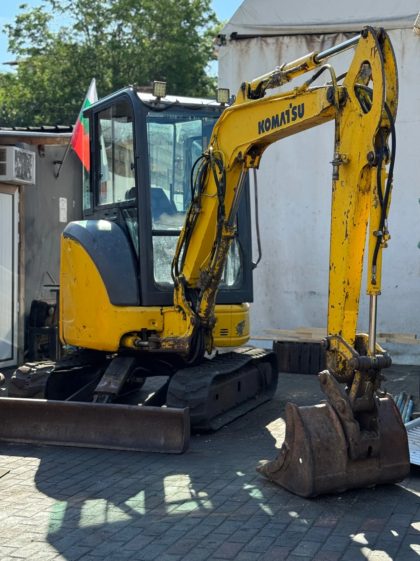 Багер Komatsu PC27MR-2 , снимка 8 - Индустриална техника - 55183186