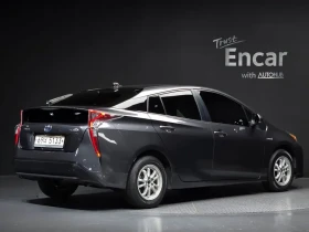 Toyota Prius 1.8 Хибрид, снимка 2