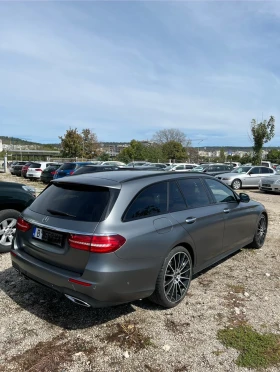 Mercedes-Benz E 220 4MATIC T-Modell , снимка 4