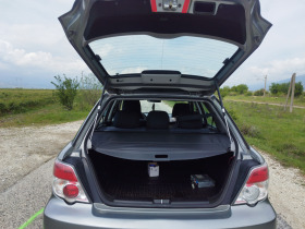 Subaru Impreza 1.5, снимка 8 - Автомобили и джипове - 44672664