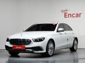 ������ Mercedes-Benz E 220