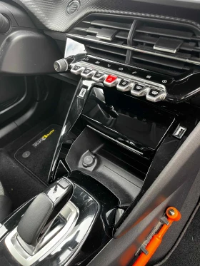 Peugeot 2008  Electric ALLURE 50KW 91% SOH Сертификат | Auto.bg — изображение 10