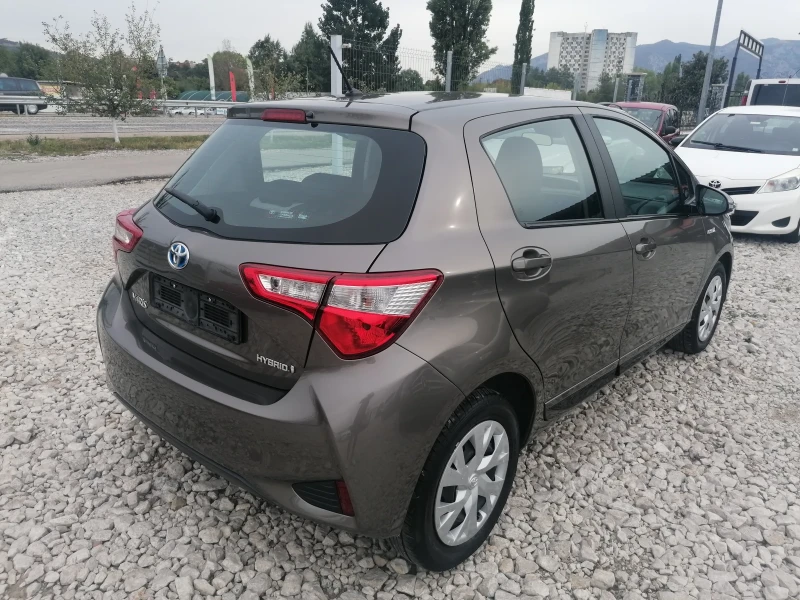 Toyota Yaris HYBRID, снимка 6 - Автомобили и джипове - 47282081