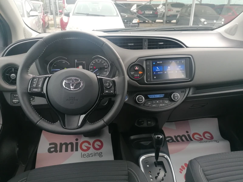 Toyota Yaris HYBRID, снимка 8 - Автомобили и джипове - 47282081