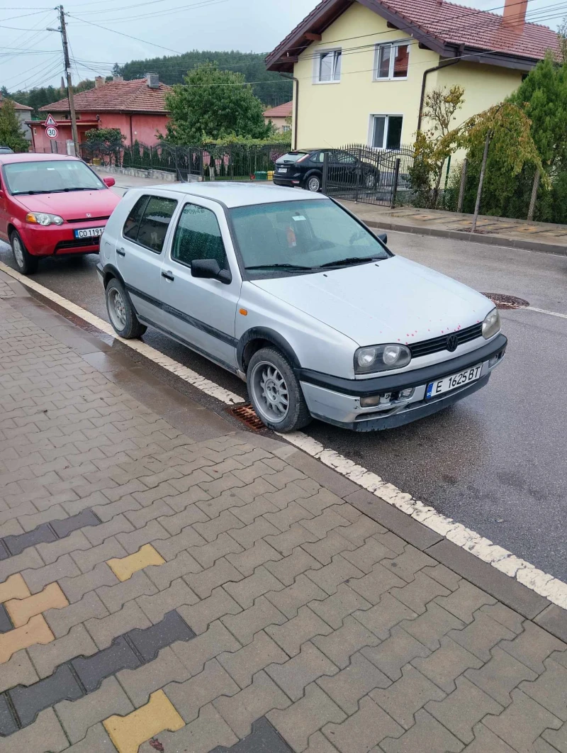 VW Golf, снимка 3 - Автомобили и джипове - 47392124