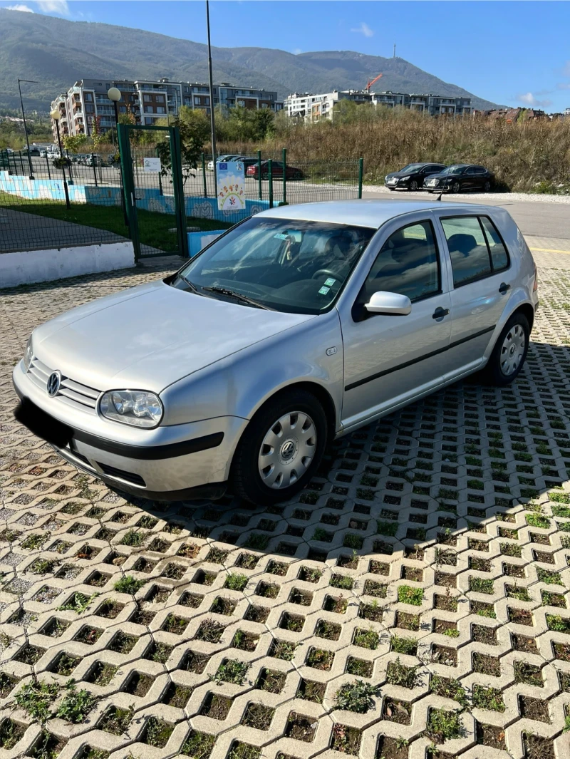 VW Golf 1.6, снимка 2 - Автомобили и джипове - 47494114