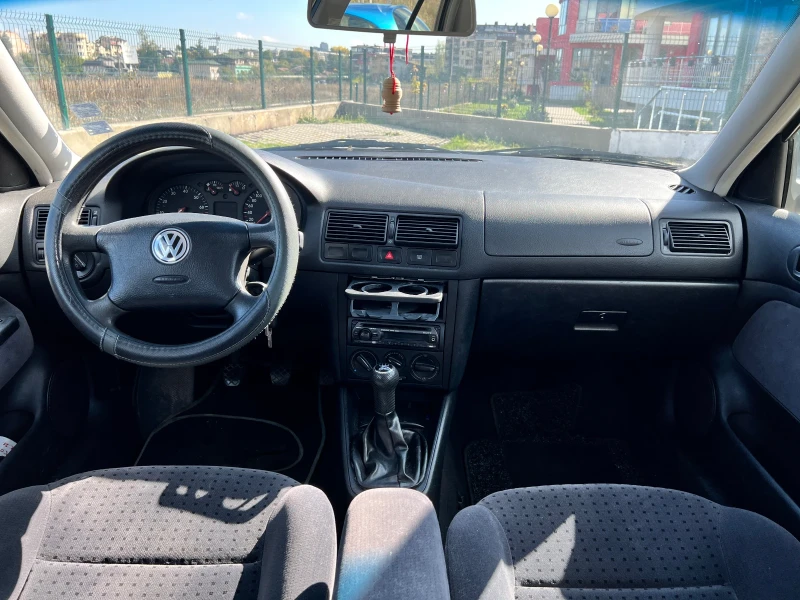 VW Golf 1.6, снимка 10 - Автомобили и джипове - 47494114