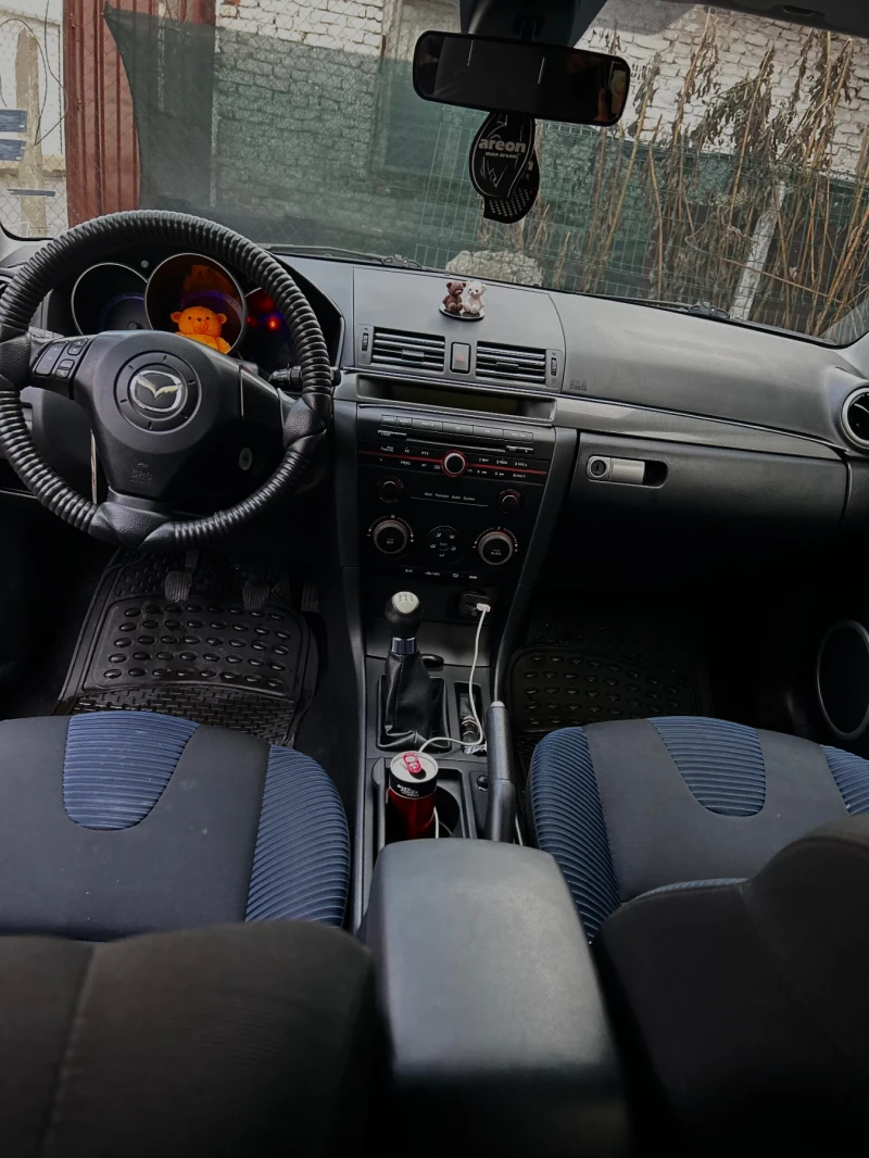 Mazda 3 1.6, снимка 3 - Автомобили и джипове - 47733006